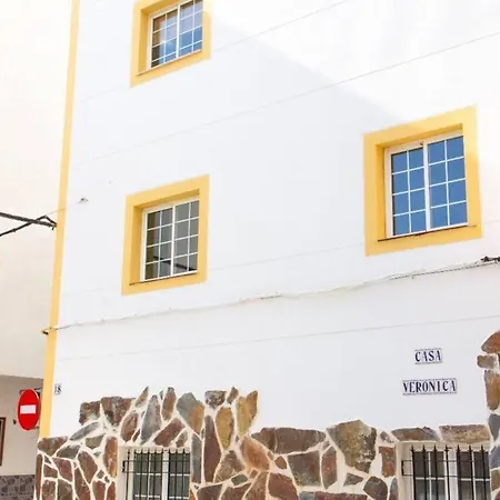 Casa Veronica 2. Piso Entero. דירה *