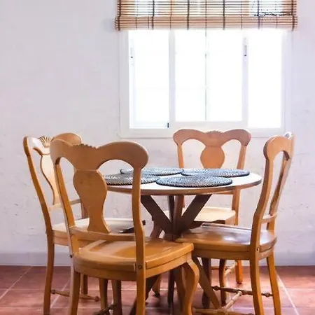 Casa Veronica 2. Piso Entero. * 阿罗纳