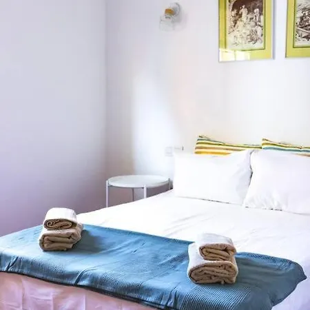 Casa Veronica 2. Piso Entero. アロナ